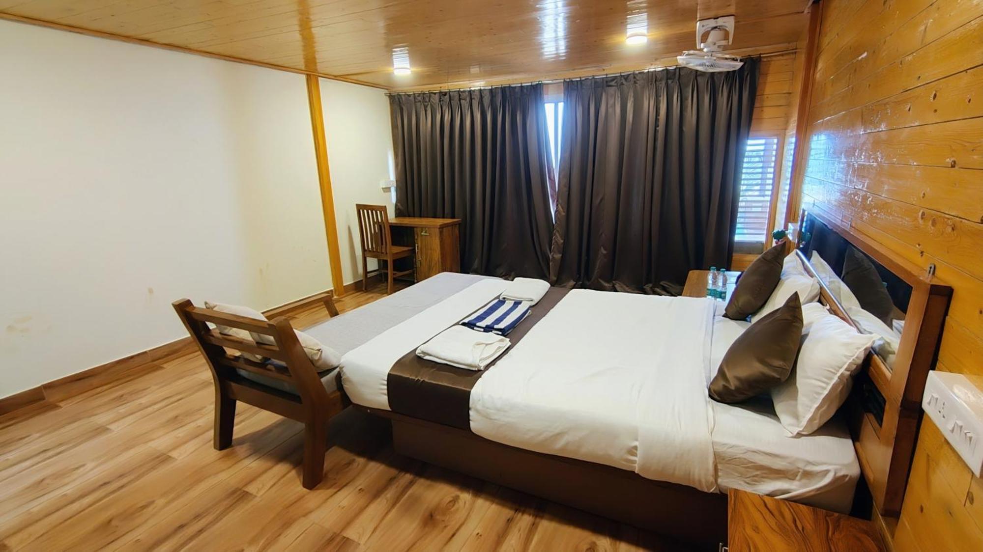 Darsy Residency Hotel Agonda Exterior photo